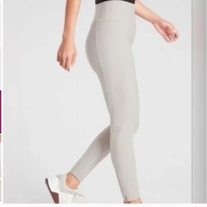 Athleta Stellar City Tight Beige EUC